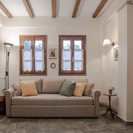 Deja Blue Villa Mourésion