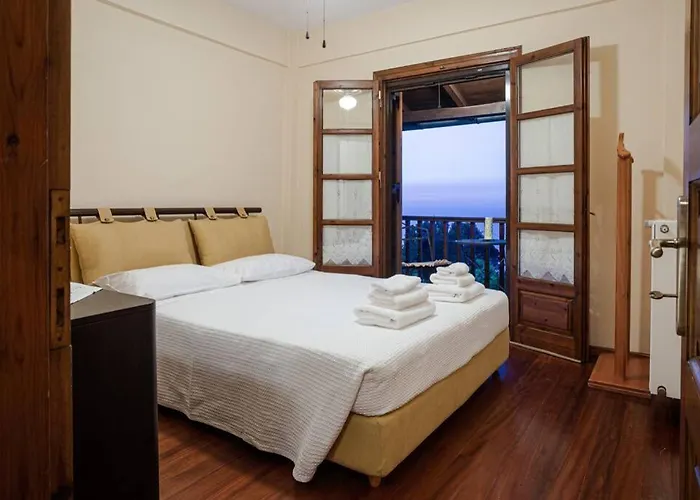 Deja Blue Willa Mourésion